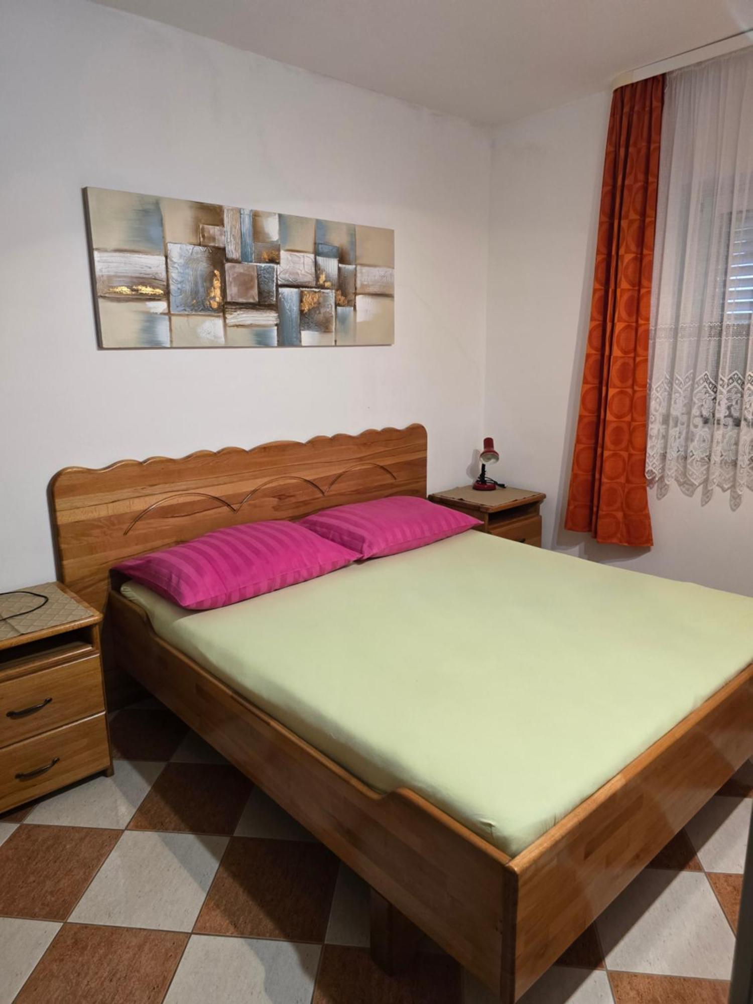 Apartments Mladenka เซนญ์ ภายนอก รูปภาพ